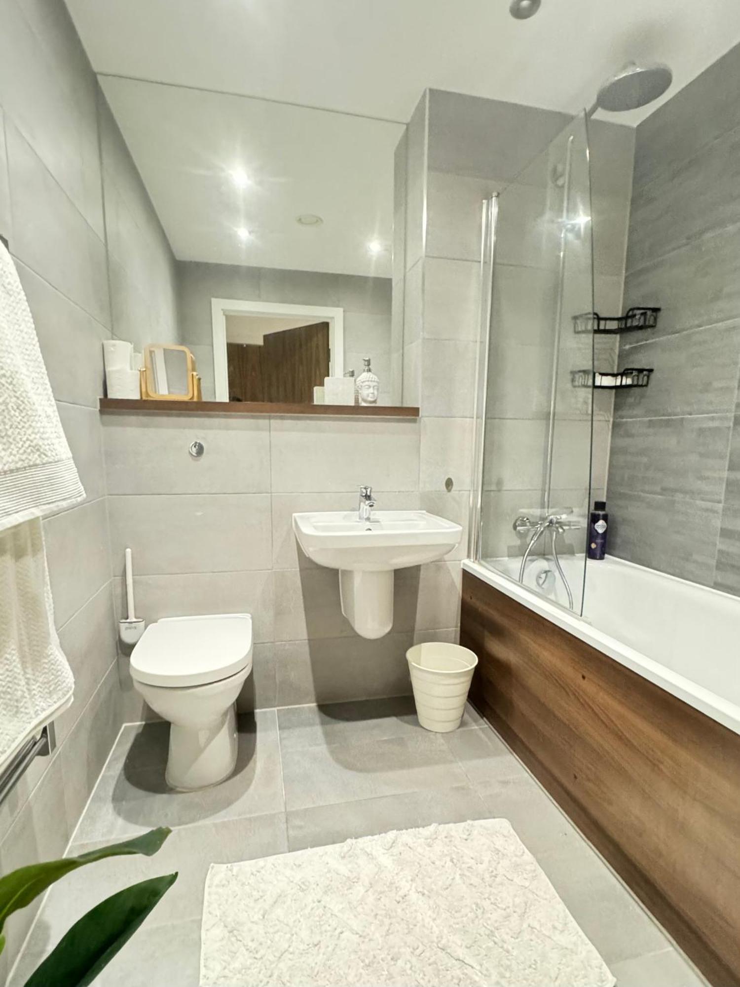 Апартаменты Deansgate Centre *